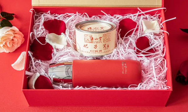 正山堂茶业：情人节｜茶的浪漫表达式