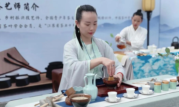 扬州特校茶艺团队受邀参加第九届“阮元读书节”暨第四届杨庙茶文化节