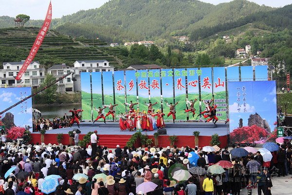 global_4C71C0DA-E391-54DA-8D6C-97A85BC86